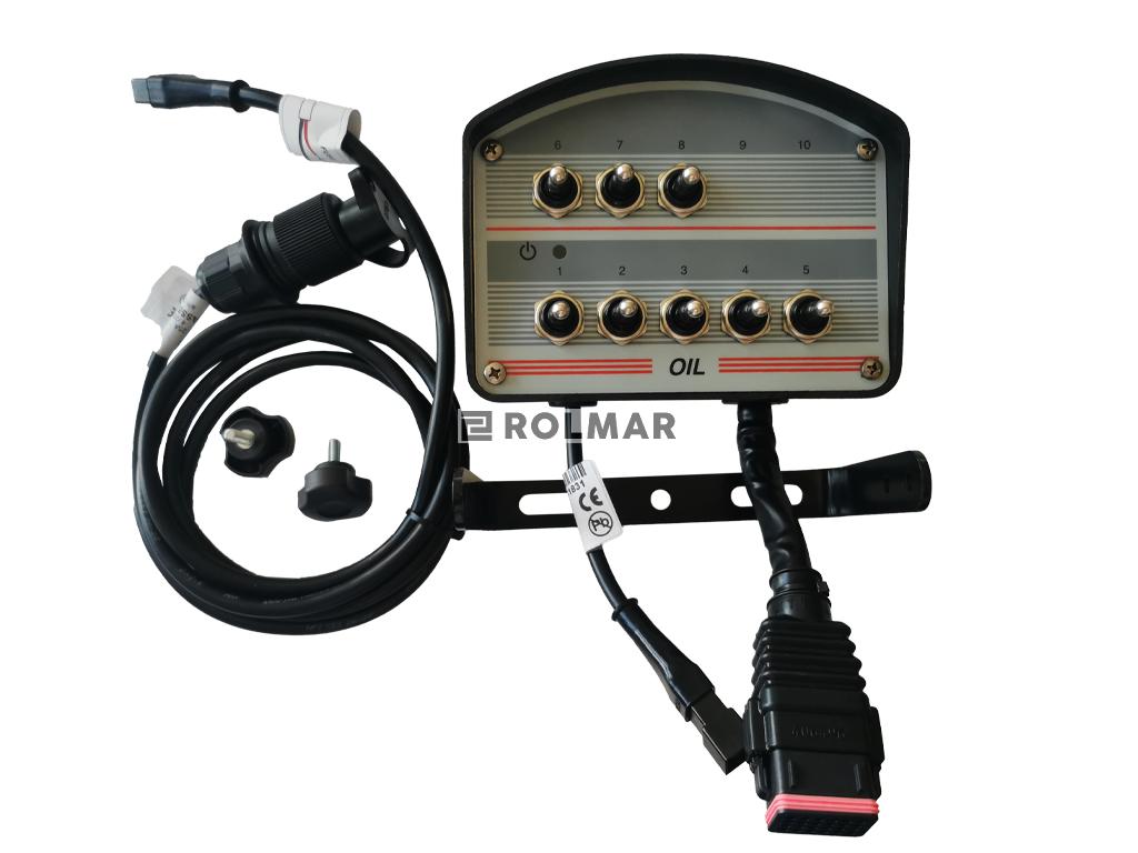 Panel z ośmioma przełącznikami 2-pozycyjnymi (ON/OFF/ON centrowanie sprężyną)12V DC do elektrozaworów