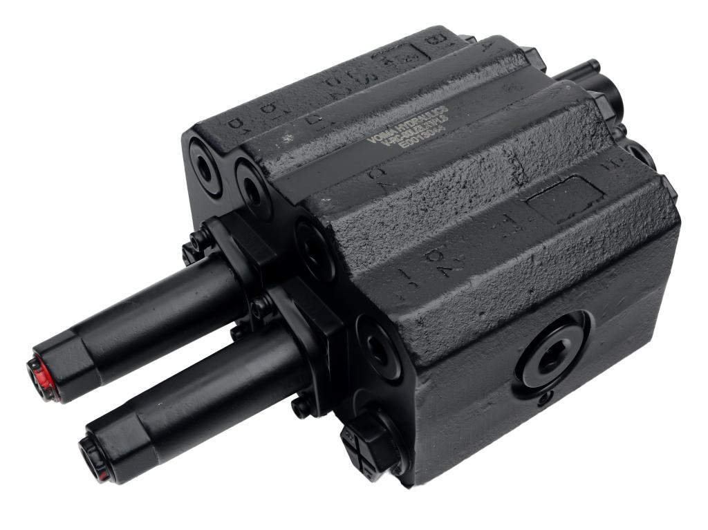 Rozdzielacz hydrauliczny do ładowaczy czołowych (LS - Load Sensing) 2-sekcyjny (1 x sekcja pływająca) max przepływ 90L - sterowany na linkę i joystick VOIMA