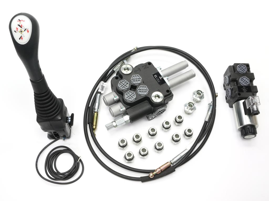 Zestaw do Ładowacz TUR -Rozdzielacz 80L 2-sekcyjny + Elektrozawór + Joystick z przyciskiem + Elementy złączne + Linki na kulkę 1500mm VOIMA