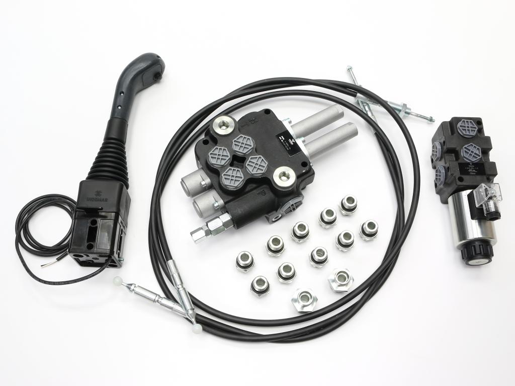 Zestaw do Ładowacz TUR -Rozdzielacz 80L 2-sekcyjny + Elektrozawór + Joystick z przyciskiem + Elementy złączne + Linki na kulkę 2000mm VOIMA