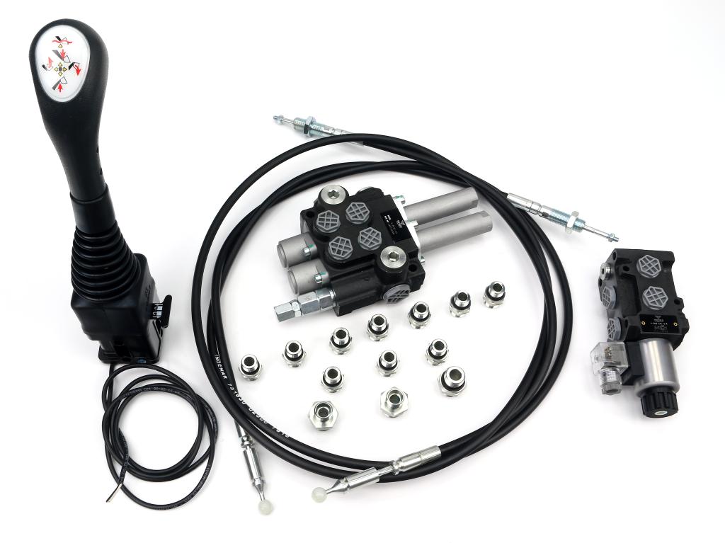 Zestaw do Ładowacz TUR -Rozdzielacz 40L 2-sekcyjny + Elektrozawór + Joystick z przyciskiem + Elementy złączne + Linki na kulkę 2000mm VOIMA