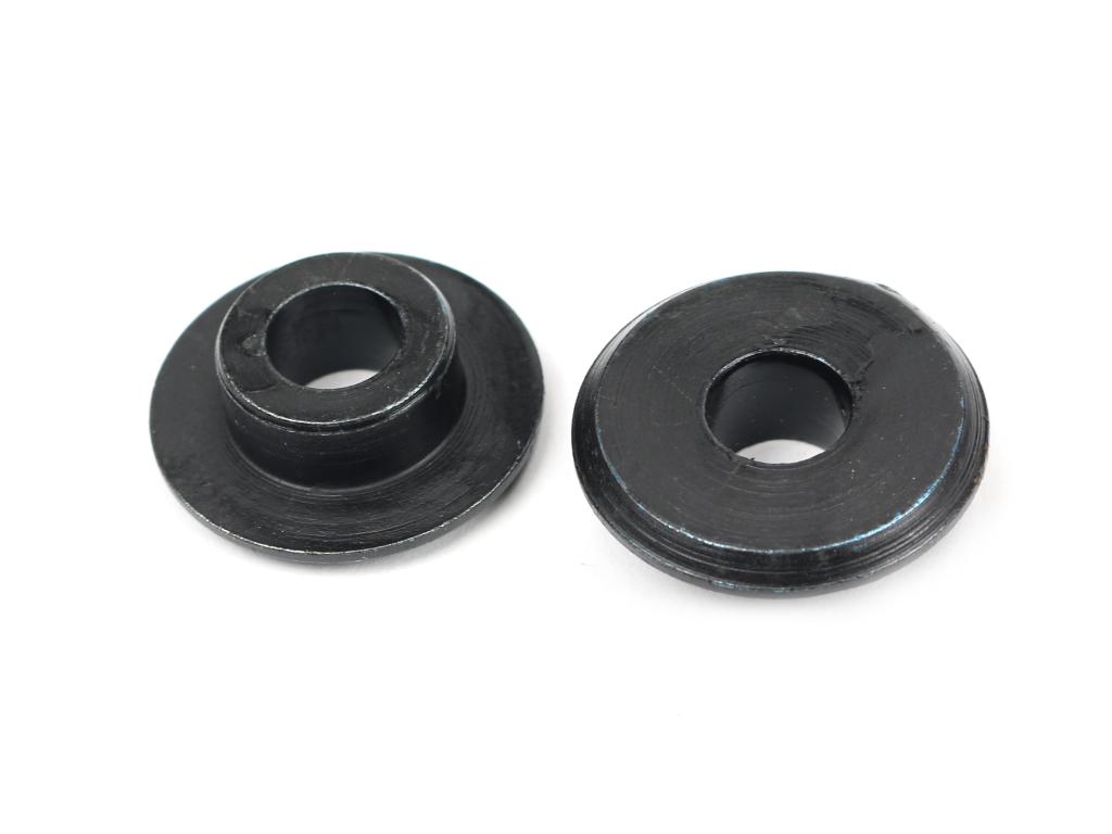 Tulejka wewnętrzna noża rozdrabniacza 18mm do noża 4mm zastosowanie Claas Waryński (sprzedawane po 25)