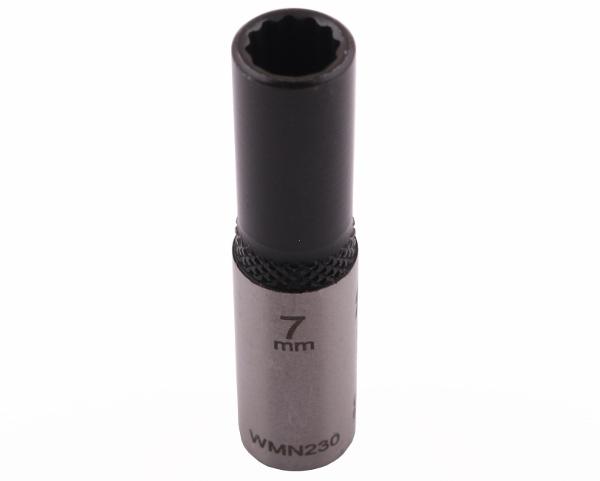 Nasadka dwunastokątna 1/4". 7 mm. długa. CrV50BV30. DIN 3124. Waryński
