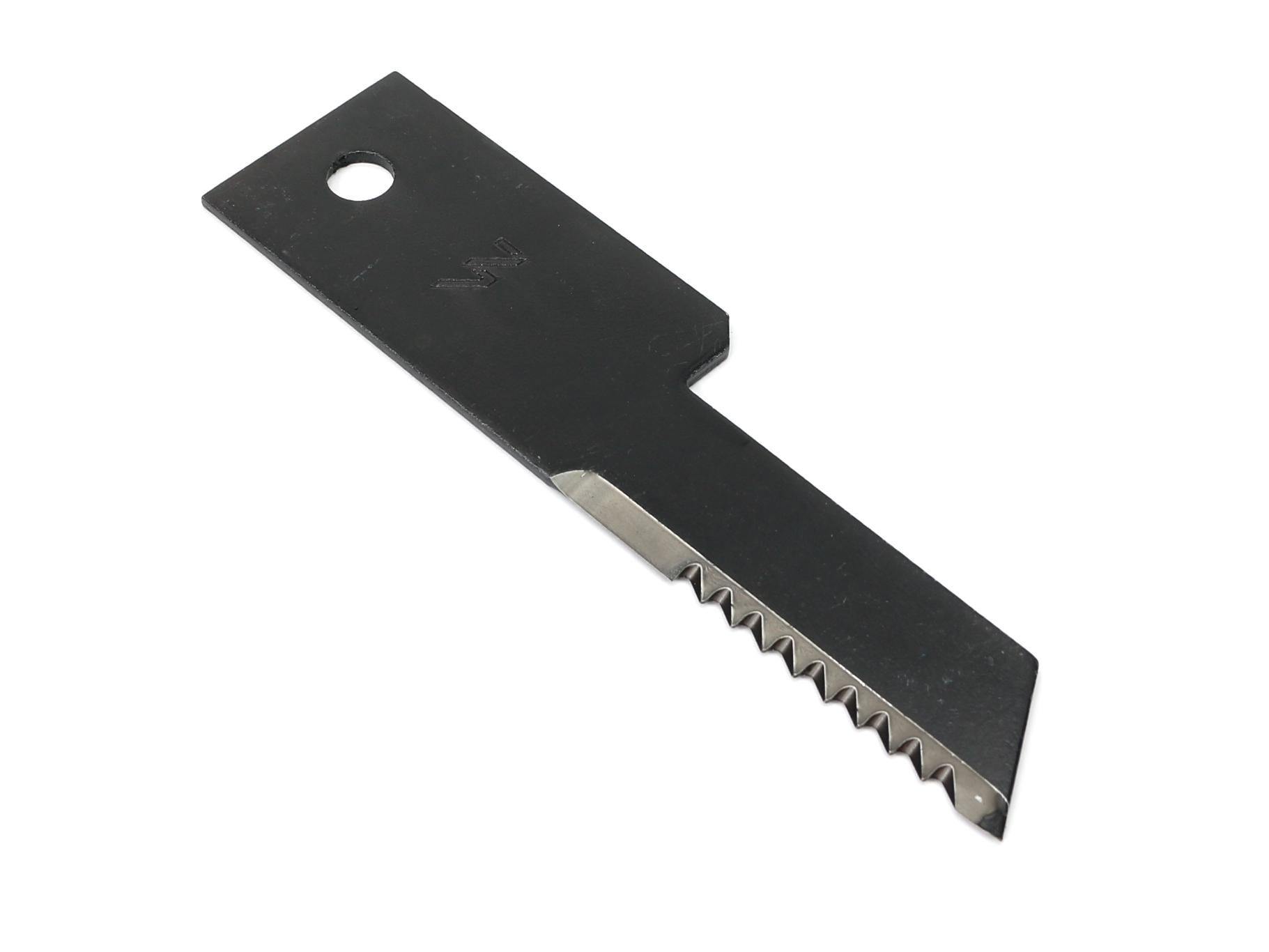Nóż stały rozdrabniacz słomy sieczkarnia uzębiony 198x50x3mm otwór 13 zastosowanie 322291650 New Holland WARYŃSKI ( sprzedawane po 25 )